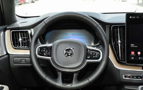 Volvo XC60 II, 2025 год, 5 771 955 рублей, 16 фотография