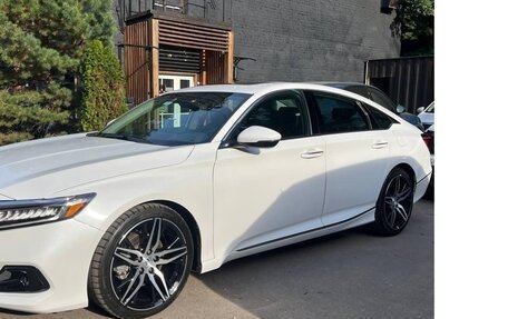Honda Accord IX рестайлинг, 2021 год, 3 000 000 рублей, 1 фотография
