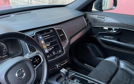 Volvo XC90 II рестайлинг, 2018 год, 3 600 000 рублей, 10 фотография