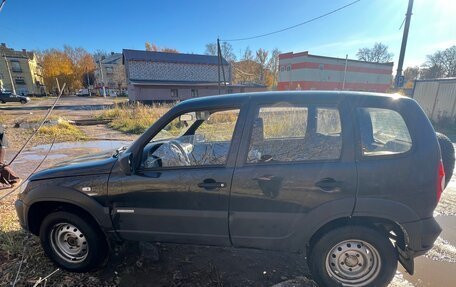 Chevrolet Niva I рестайлинг, 2013 год, 450 000 рублей, 3 фотография