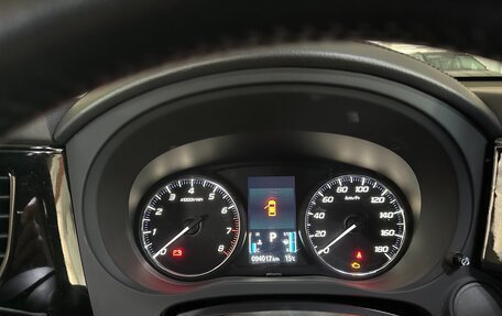 Mitsubishi Outlander III рестайлинг 3, 2016 год, 1 800 000 рублей, 6 фотография