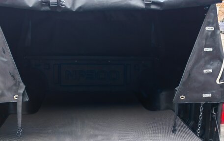 Nissan NP300, 2012 год, 1 500 000 рублей, 16 фотография