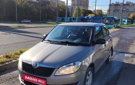 Skoda Fabia II, 2013 год, 650 000 рублей, 9 фотография