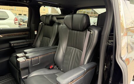 Toyota Alphard III, 2019 год, 5 800 000 рублей, 15 фотография