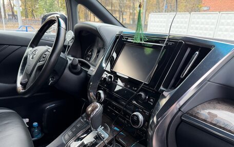 Toyota Alphard III, 2019 год, 5 800 000 рублей, 19 фотография