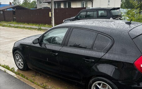 BMW 1 серия, 2008 год, 830 000 рублей, 2 фотография