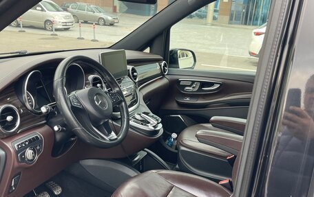 Mercedes-Benz V-Класс, 2015 год, 4 250 000 рублей, 4 фотография