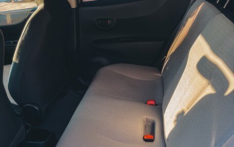 Toyota Vitz, 2011 год, 780 000 рублей, 27 фотография