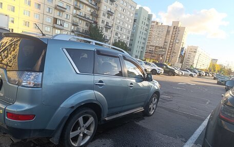 Mitsubishi Outlander III рестайлинг 3, 2008 год, 720 000 рублей, 12 фотография