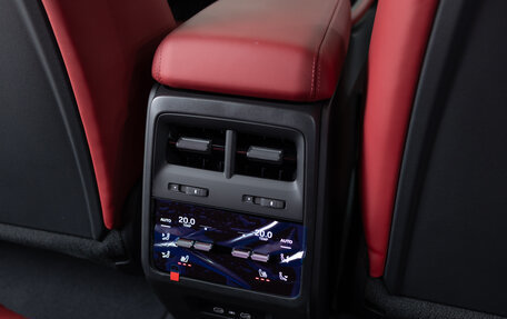 Porsche Macan, 2025 год, 13 990 000 рублей, 27 фотография