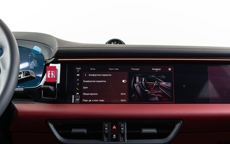 Porsche Macan, 2025 год, 13 990 000 рублей, 24 фотография