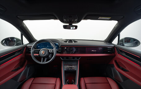 Porsche Macan, 2025 год, 13 990 000 рублей, 29 фотография