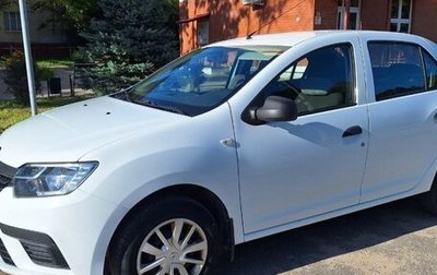 Renault Logan II, 2018 год, 860 000 рублей, 1 фотография