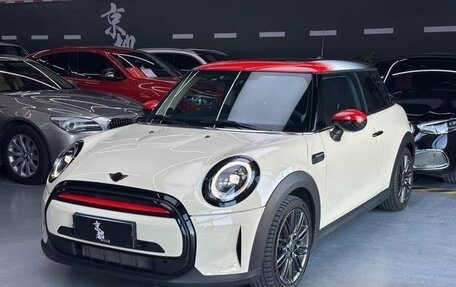 MINI Hatch, 2021 год, 2 850 000 рублей, 1 фотография