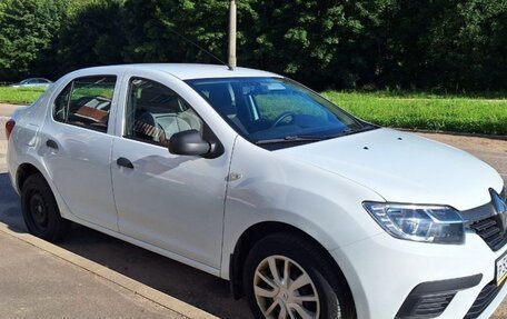 Renault Logan II, 2018 год, 860 000 рублей, 3 фотография