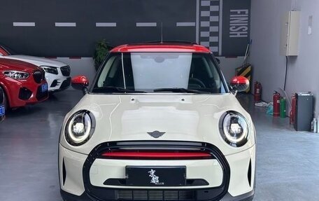 MINI Hatch, 2021 год, 2 850 000 рублей, 2 фотография