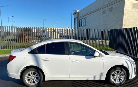 Chevrolet Cruze II, 2013 год, 999 999 рублей, 3 фотография