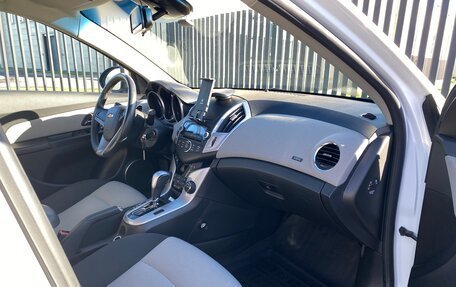 Chevrolet Cruze II, 2013 год, 999 999 рублей, 7 фотография