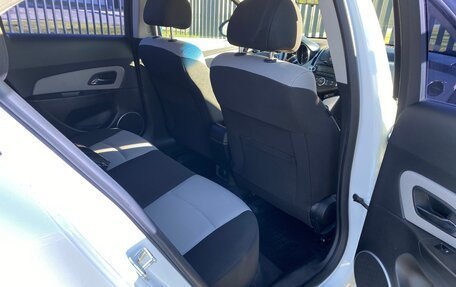 Chevrolet Cruze II, 2013 год, 999 999 рублей, 9 фотография