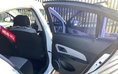 Chevrolet Cruze II, 2013 год, 999 999 рублей, 10 фотография