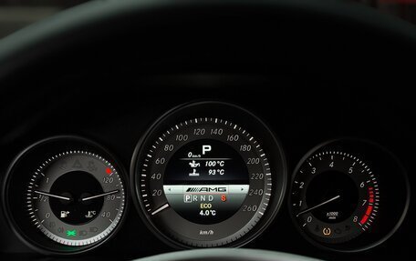 Mercedes-Benz E-Класс, 2015 год, 2 950 000 рублей, 18 фотография