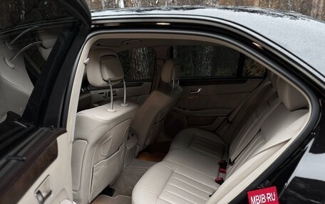 Mercedes-Benz E-Класс, 2015 год, 2 950 000 рублей, 25 фотография