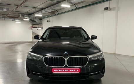 BMW 5 серия, 2021 год, 3 290 000 рублей, 2 фотография