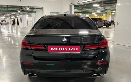 BMW 5 серия, 2021 год, 3 290 000 рублей, 6 фотография