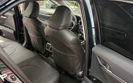 Toyota Camry, 2018 год, 2 490 000 рублей, 10 фотография