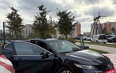 Toyota Camry, 2018 год, 2 490 000 рублей, 7 фотография