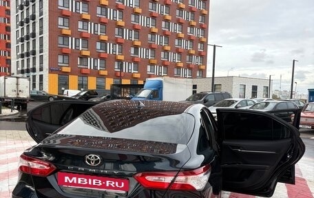 Toyota Camry, 2018 год, 2 490 000 рублей, 5 фотография