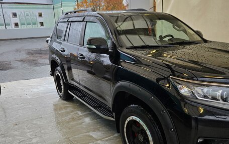 Toyota Land Cruiser Prado 150 рестайлинг 2, 2021 год, 6 200 000 рублей, 3 фотография