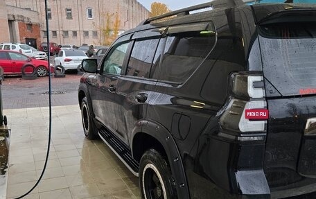 Toyota Land Cruiser Prado 150 рестайлинг 2, 2021 год, 6 200 000 рублей, 6 фотография