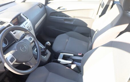 Opel Zafira B, 2008 год, 800 000 рублей, 13 фотография