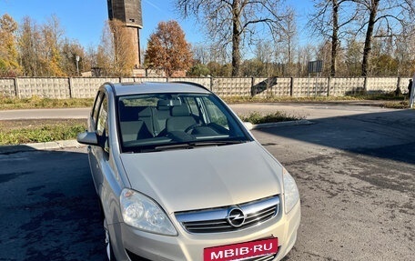 Opel Zafira B, 2008 год, 800 000 рублей, 8 фотография