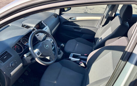 Opel Zafira B, 2008 год, 800 000 рублей, 16 фотография