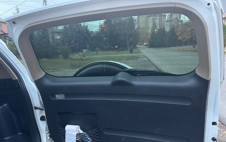 Toyota RAV4, 2010 год, 1 500 000 рублей, 18 фотография