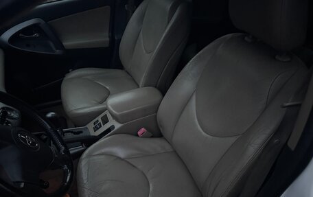 Toyota RAV4, 2010 год, 1 500 000 рублей, 21 фотография
