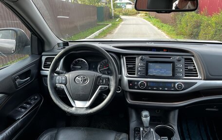 Toyota Highlander III, 2014 год, 2 500 000 рублей, 3 фотография