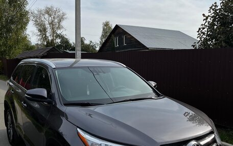 Toyota Highlander III, 2014 год, 2 500 000 рублей, 11 фотография