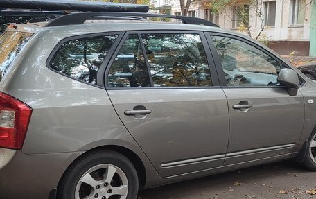 KIA Carens III (RP), 2010 год, 870 000 рублей, 6 фотография