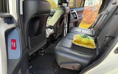 Toyota Land Cruiser Prado 150 рестайлинг 2, 2019 год, 5 250 000 рублей, 16 фотография