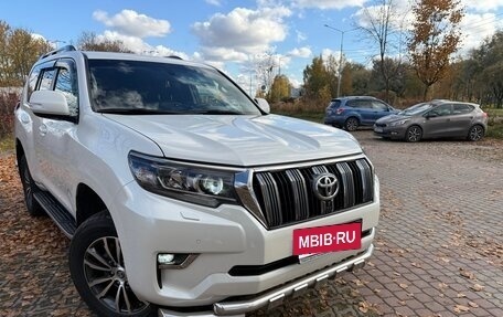 Toyota Land Cruiser Prado 150 рестайлинг 2, 2019 год, 5 250 000 рублей, 25 фотография