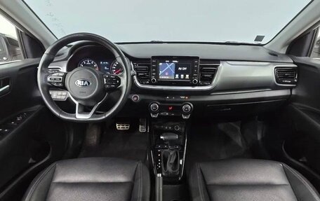 KIA Stonic, 2018 год, 1 400 777 рублей, 2 фотография