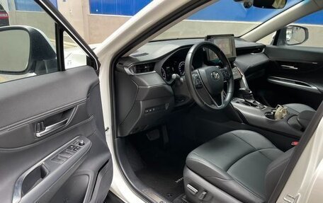 Toyota Venza, 2022 год, 2 740 000 рублей, 7 фотография