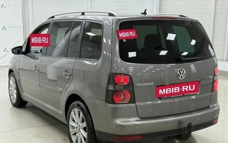 Volkswagen Touran III, 2010 год, 518 000 рублей, 4 фотография