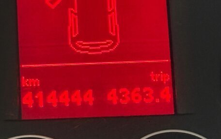 Volkswagen Touran III, 2010 год, 518 000 рублей, 10 фотография