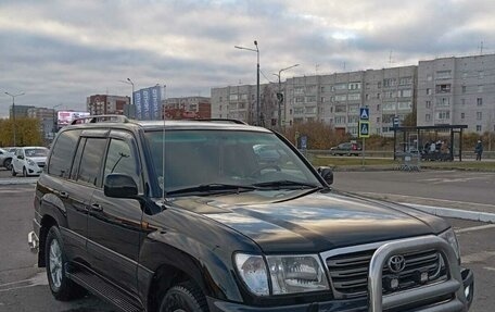 Toyota Land Cruiser 100 рестайлинг 2, 2004 год, 2 390 000 рублей, 1 фотография