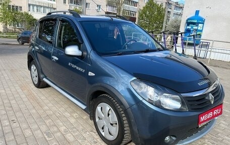 Renault Sandero I, 2013 год, 455 000 рублей, 1 фотография