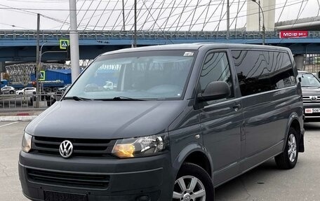 Volkswagen Transporter T5 рестайлинг, 2012 год, 2 050 000 рублей, 1 фотография
